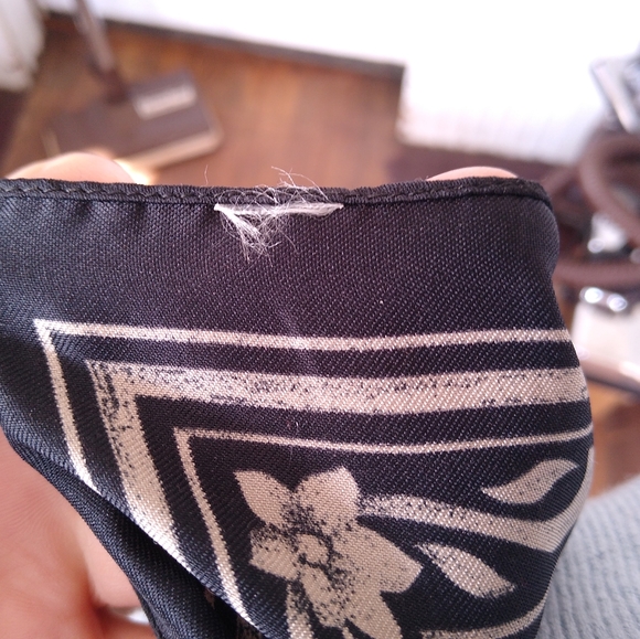 Red floral scarf - Picture 2 of 5